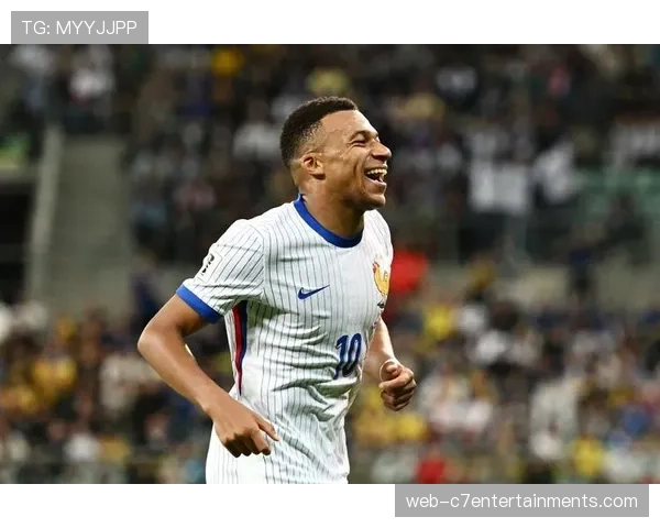 法甲赛场:姆巴佩点射破门,打入巴黎生涯第300球 法甲赛场:姆巴佩点射破门,打入巴黎生涯第300球